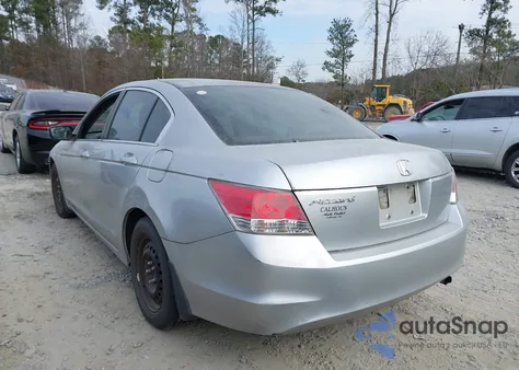 2010 Honda Accord 2.4 Lx z USA, uszkodzony, nr VIN 1HGCP2F37AA025593